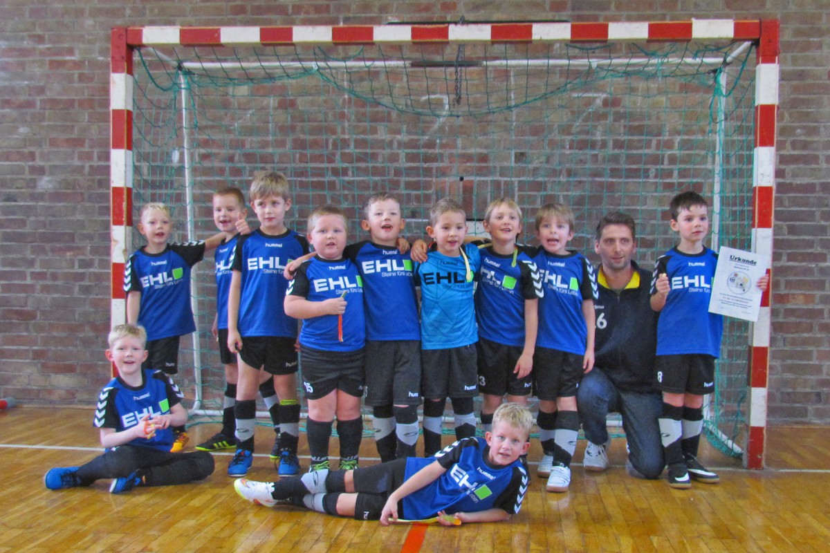 Bambini-Kick in der Mariannenstrasse